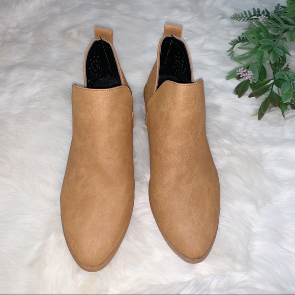 Blivener | NWOT Casual Slip On Bootie - Picture 3 of 8